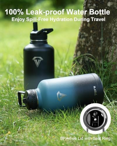 Indigo black 64 oz insulated sports bottle with straw — photo 5